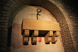 Tomba de Guifré I, el Pilós a Santa Maria de Ripoll